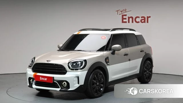 Mini Cooper Countryman 2024 Белый двухцветный из Кореи