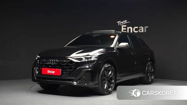 Audi Q8 (4M) 2025 Черный из Кореи