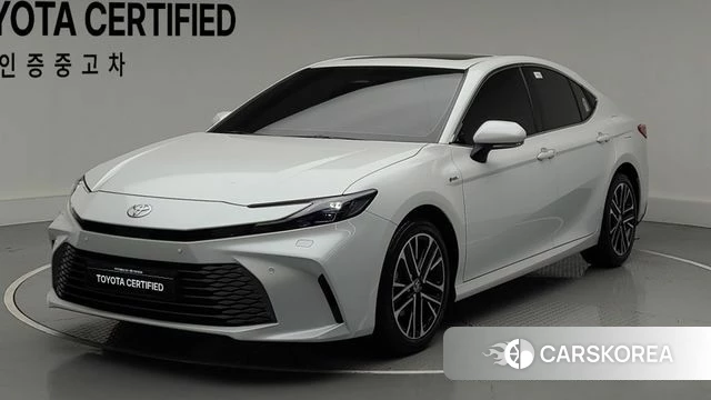 Toyota Camry (XV80) 2025 Белый из Кореи