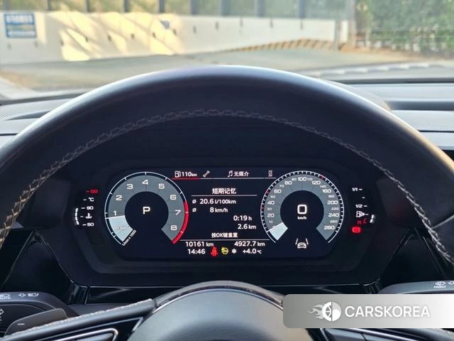 Audi A3 2024 Темно-серый из Китая