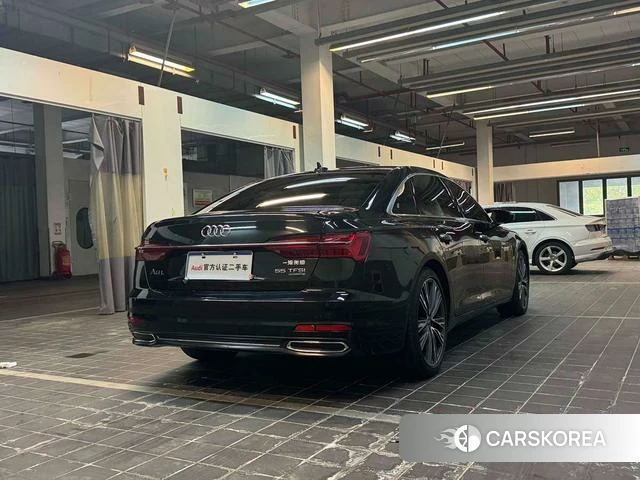 Audi A6L 2022 Черный из Китая