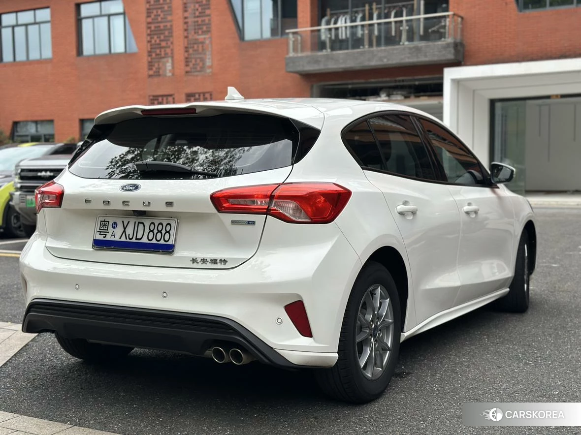 Ford Fox 2020 Белый из Китая