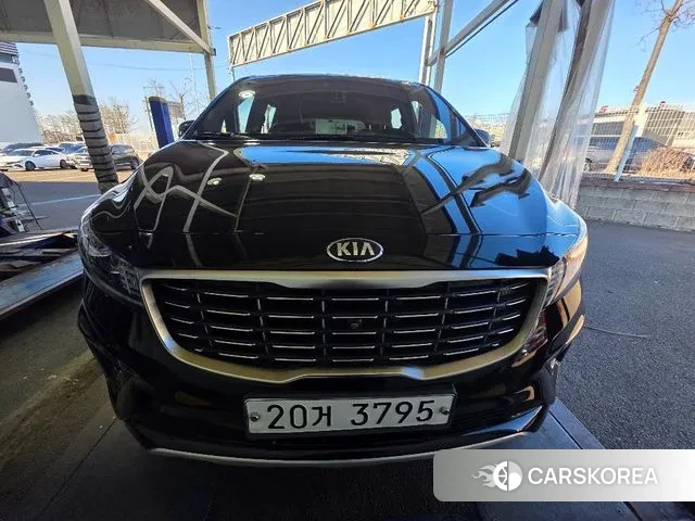 Kia The New Carnival 2018 Черный из Кореи