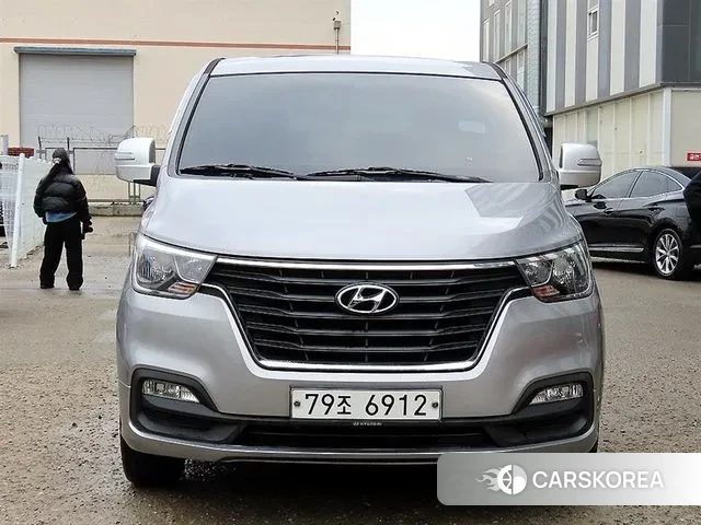 Hyundai The New Grand Starex 2018 Серебряный из Кореи