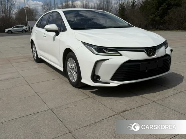Toyota Corolla 2022 Белый из Китая