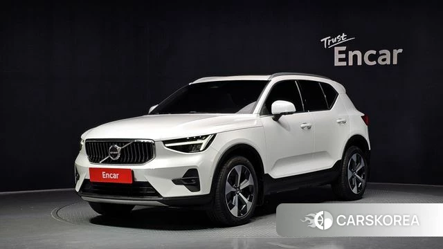 Volvo XC40 2023 Белый из Кореи