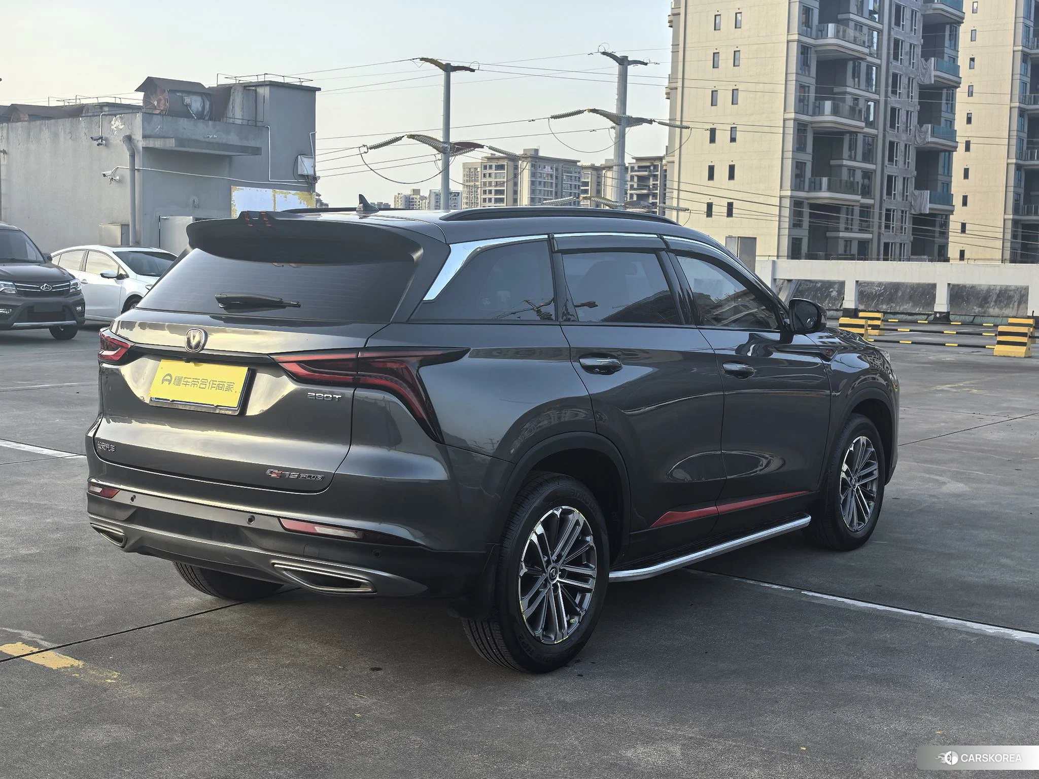 Chang'an CS75 PLUS 2021 Темно-серый из Китая
