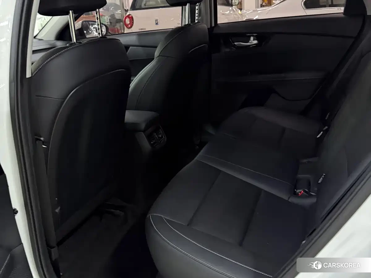 Kia K3 2022 Белый из Китая