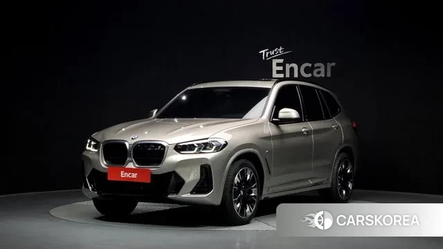 BMW iX3 2024 Серебристо-серый из Кореи