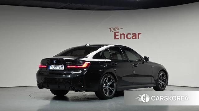 BMW 3 Series (G20) 2023 Черный из Кореи