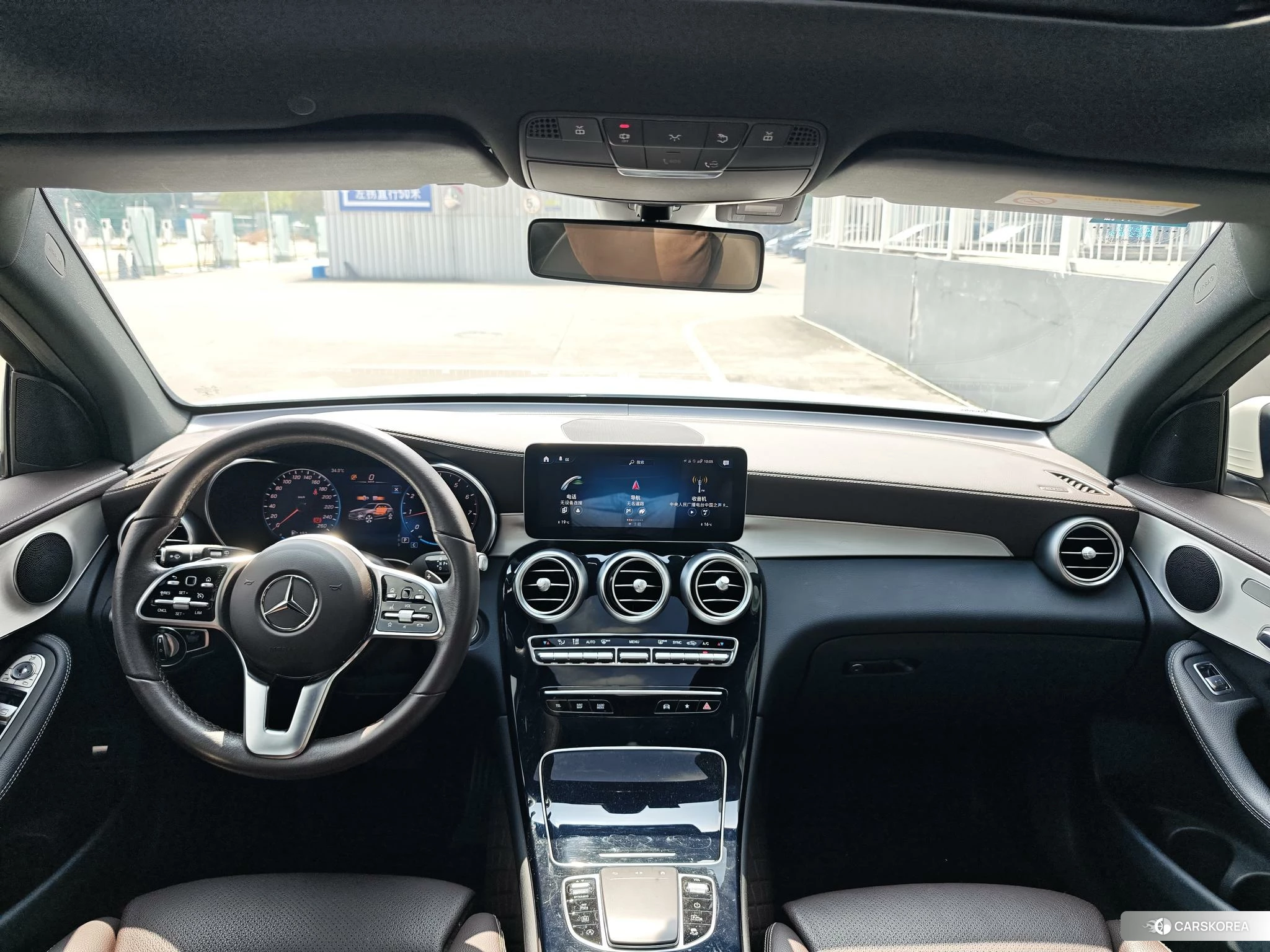 Mercedes-Benz GLC 2022 Белый из Китая