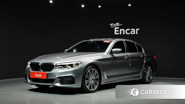 BMW 5 Series (G30) 2019 Серебристо-серый из Кореи