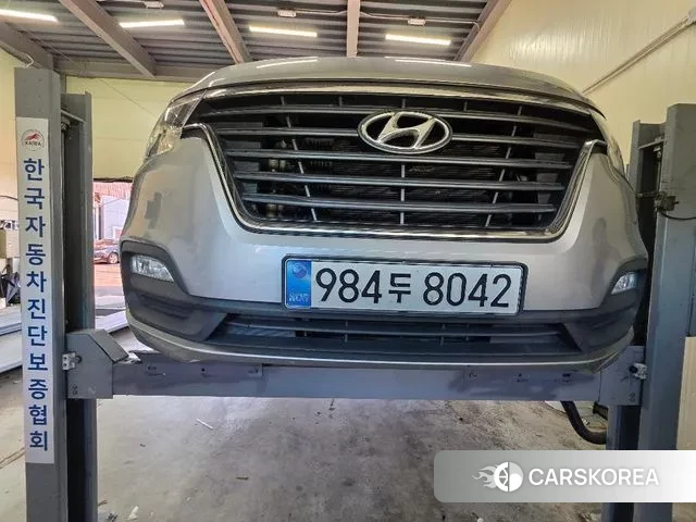 Hyundai The New Grand Starex 2019 Серебристо-серый из Кореи