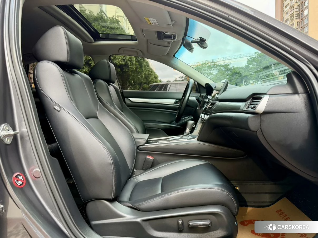 Honda Accord 2019 Темно-серый из Китая