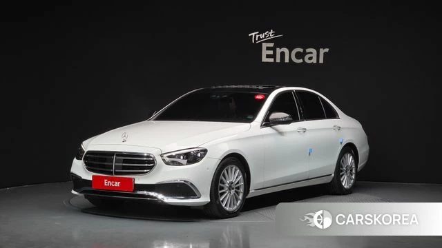 Mercedes-Benz E-Class W213 2021 Белый из Кореи