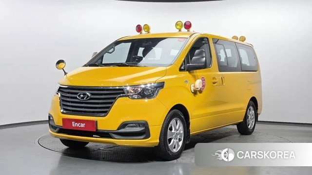 Hyundai The New Grand Starex 2019 Желтый из Кореи