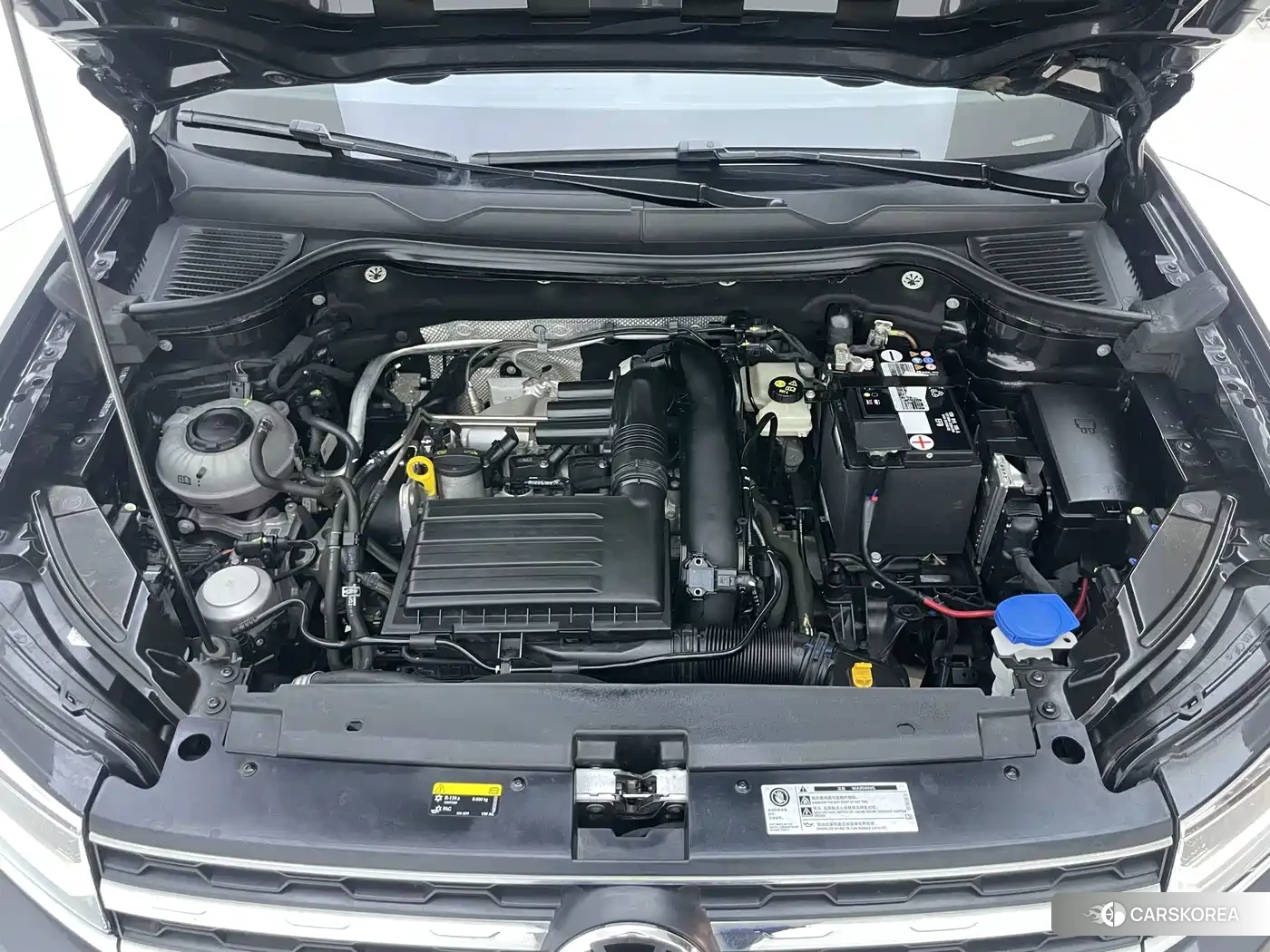 Volkswagen Tharu 2022 Silver/gray из Китая