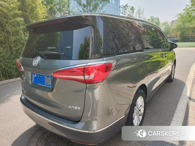 Buick GL8 2018 Темно-серый из Китая