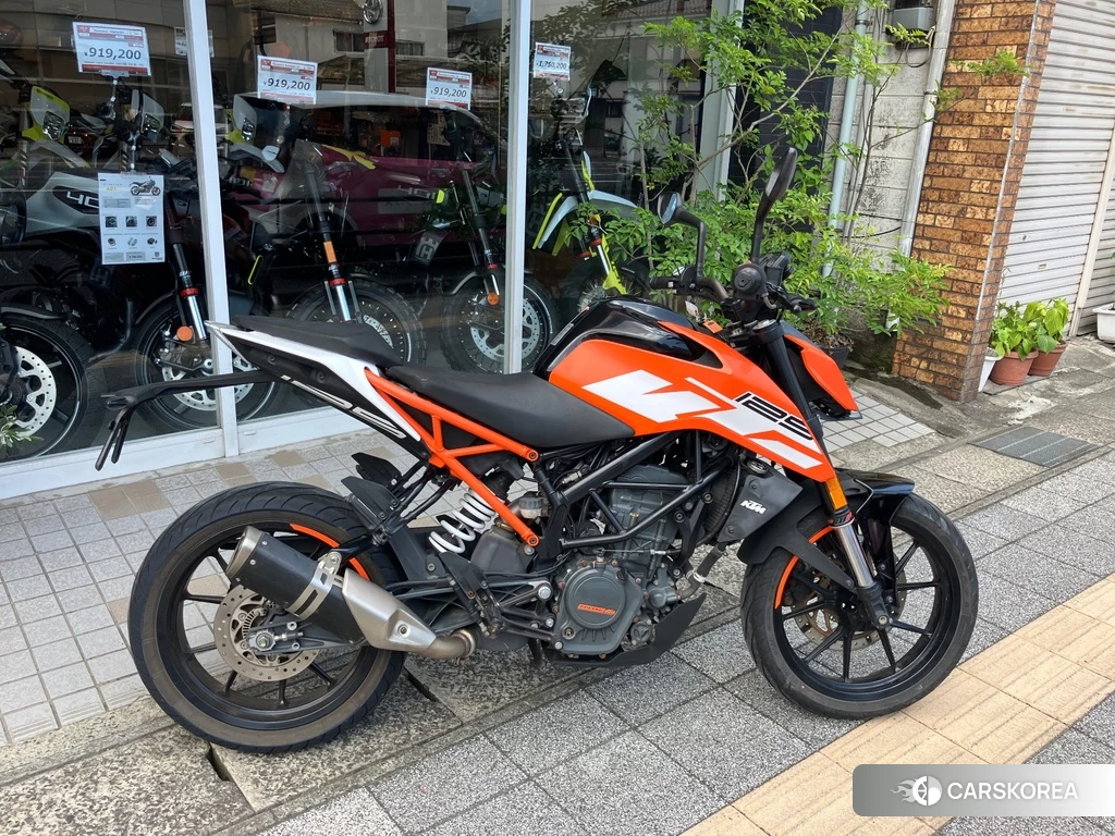 Проданный KTM 125 DUKE 2018 из Японии, фото 2