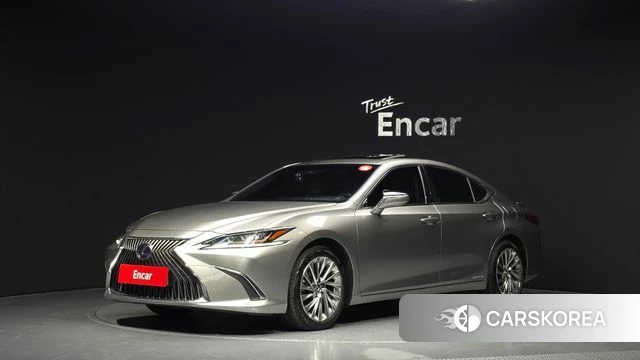 Lexus ES300h 7th generation 2020 Серебряный из Кореи