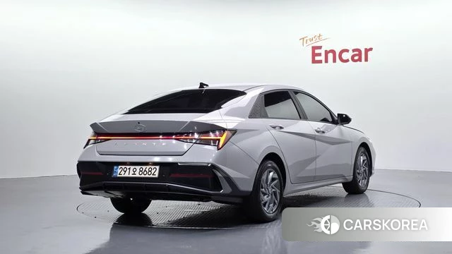 Hyundai The New Avante Hybrid (CN7) 2023 Серебристо-серый из Кореи