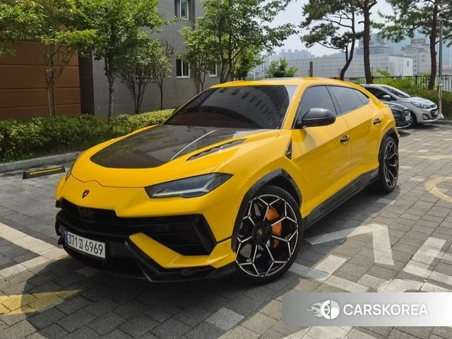 Lamborghini Urus 2024 Желтый из Кореи