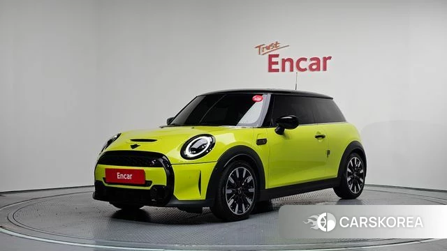 Mini Cooper S 2023 Желтый из Кореи
