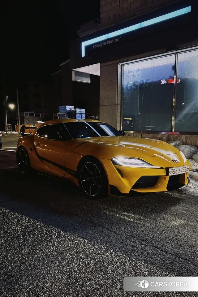 Toyota Supra 5th Generation 2021 Желтый из Кореи