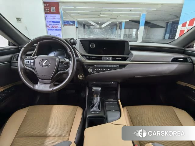 Lexus ES 2021 Шампань из Китая