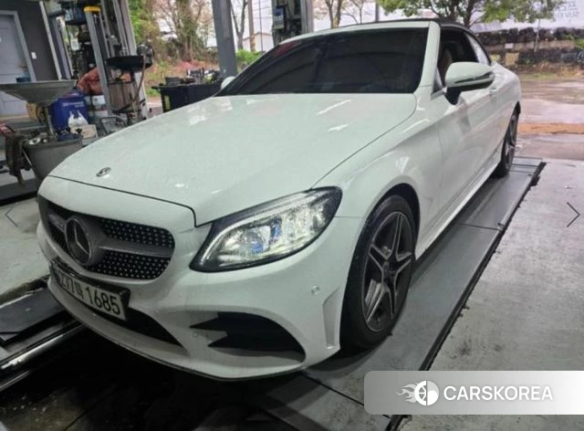 Mercedes-Benz C-Class W205 2021 Белый из Кореи