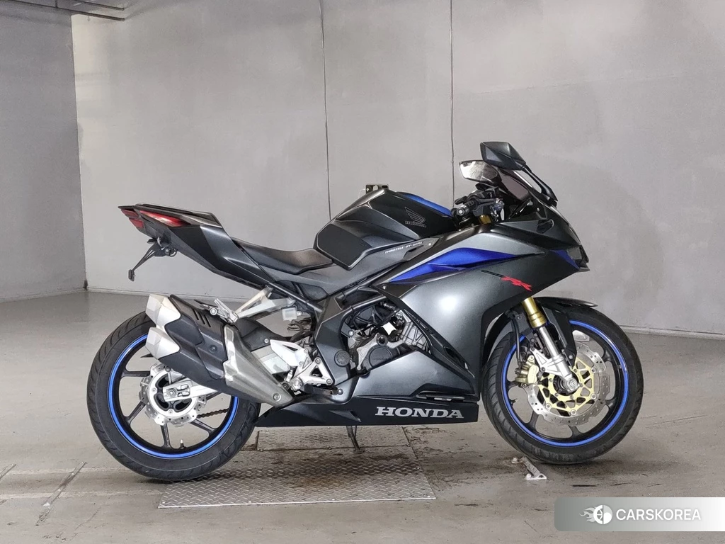 Проданный Honda CBR250RR 2017 из Японии, фото 2