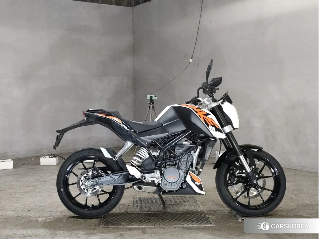 Проданный KTM 125 DUKE 2014 из Японии