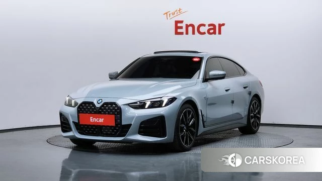 BMW 4 Series (G22) 2025 Цвет галактики из Кореи