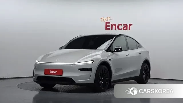 Tesla Model Y 2025 Серебристо-серый из Кореи