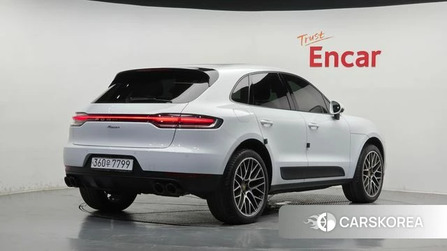 Porsche Macan 2019 Белый из Кореи