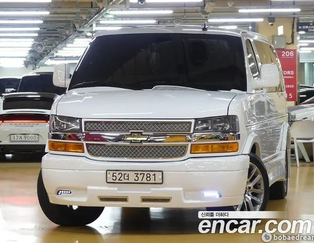 Chevrolet Express Van 2021 Белый из Кореи