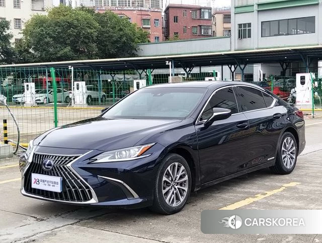 Lexus ES 2022 Синий из Китая