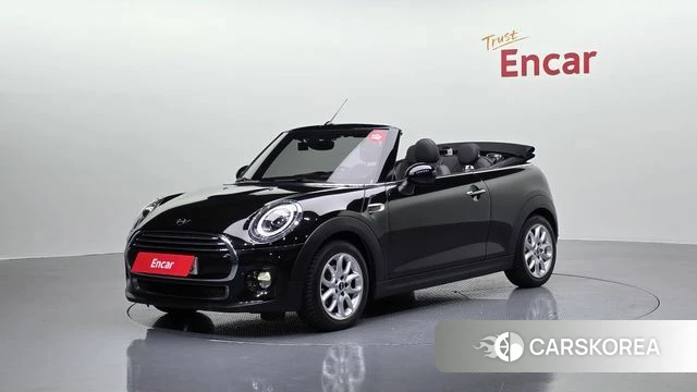 Mini Cooper Convertible 2019 Черный из Кореи