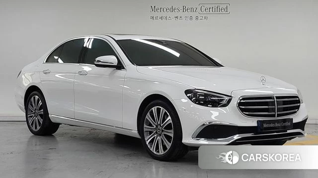 Mercedes-Benz E-Class W213 2022 Белый из Кореи