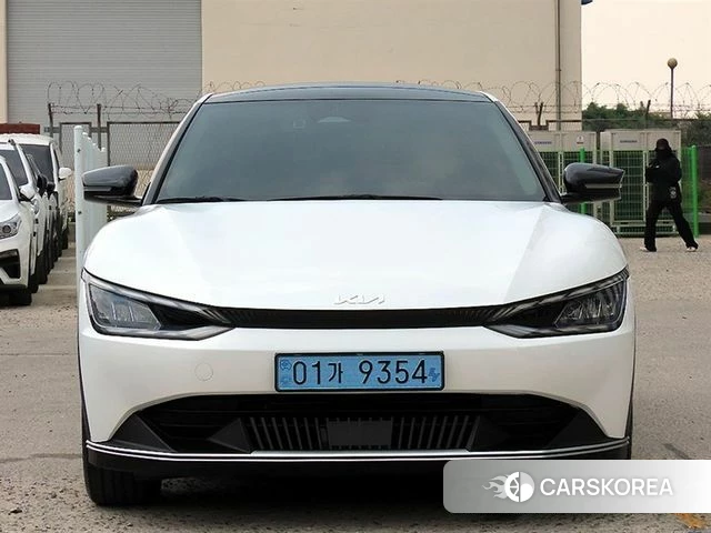 Kia EV6 2022 Белый из Кореи