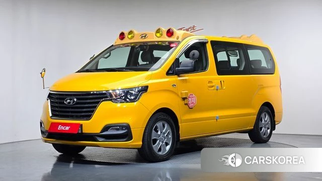 Hyundai The New Grand Starex 2018 Желтый из Кореи