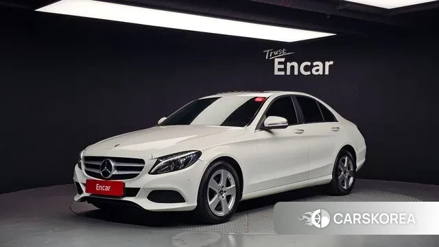 Mercedes-Benz C-Class W205 2018 Белый из Кореи