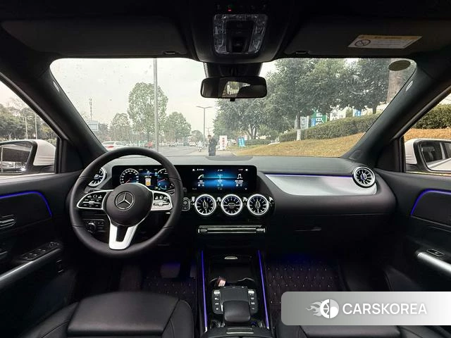 Mercedes-Benz GLA 2023 Белый из Китая