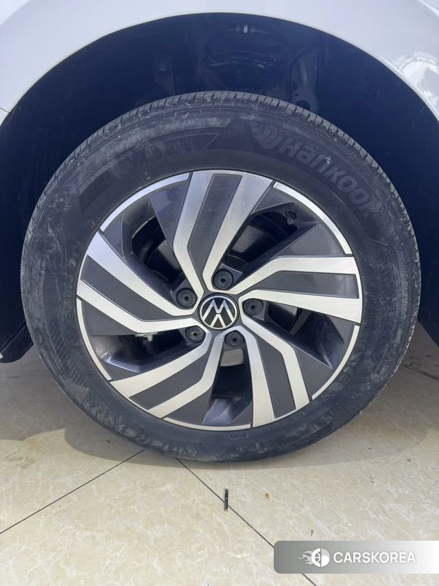 Volkswagen Bora 2023 Белый из Китая