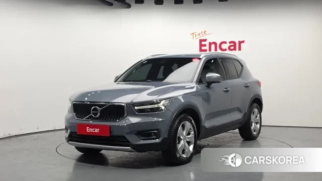 Volvo XC40 2019 Светло-серебряный цвет из Кореи