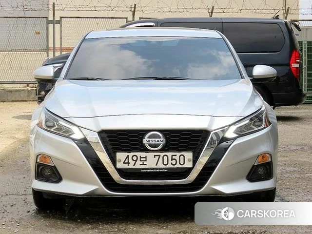 Nissan Altima (L34) 2019 Серебряный из Кореи