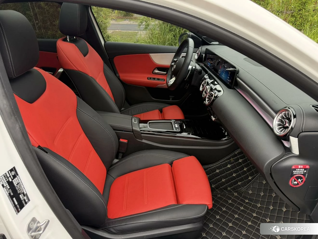 Mercedes-Benz Class A AMG 2024 Белый из Китая