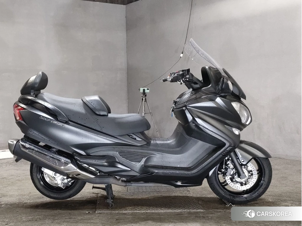 Проданный Suzuki SKYWAVE 650LX 2017 из Японии