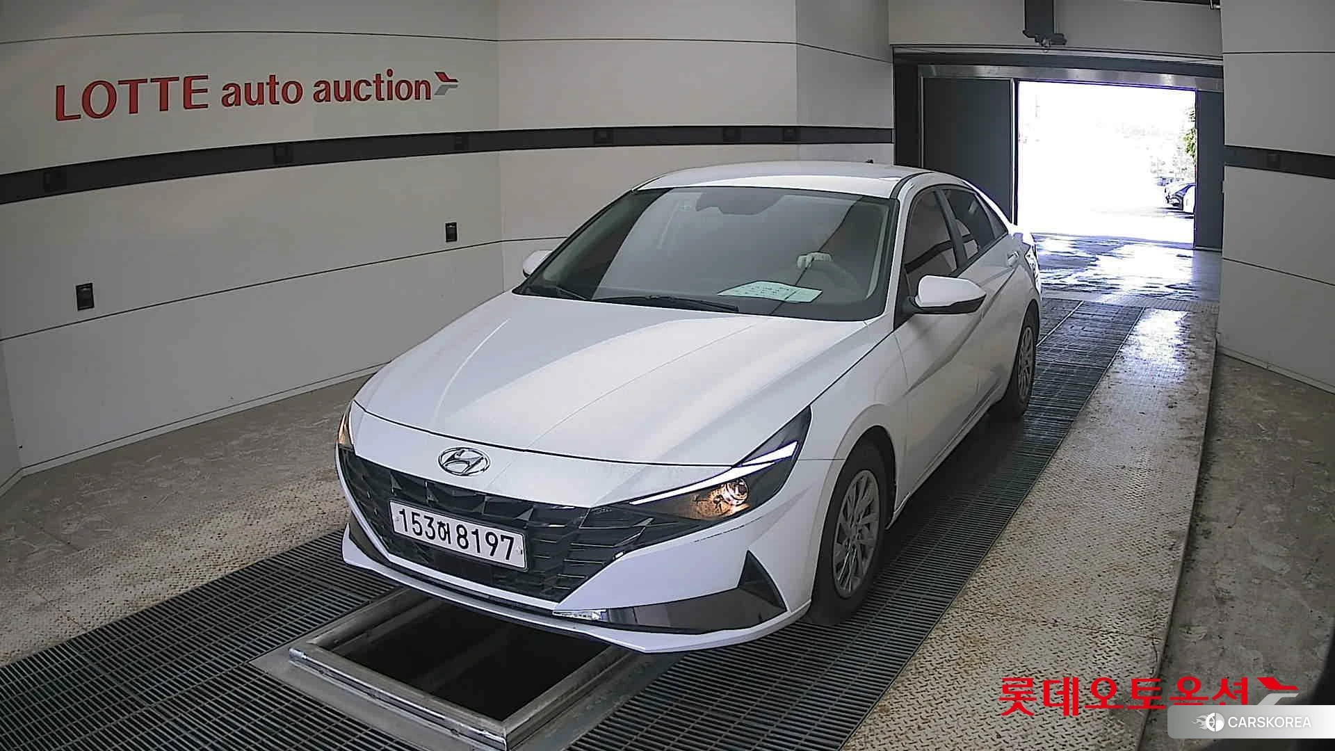 Hyundai Avante 2021 Polar White из Кореи