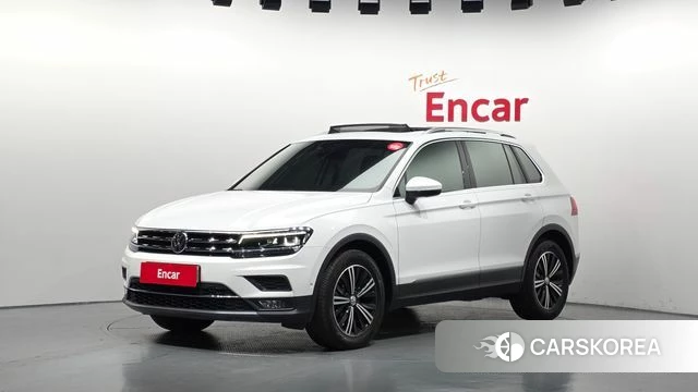 Volkswagen Tiguan second Generation 2019 Белый из Кореи